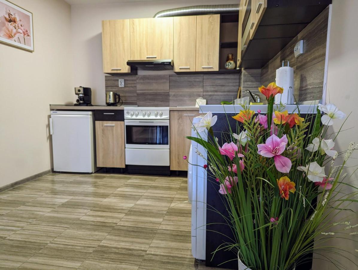 Emalena Apartment Варна Экстерьер фото